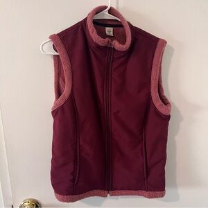 Prana Vintage Sherpa Lined Vest Burgundy Merlot Performance Wear Outdoors Medium